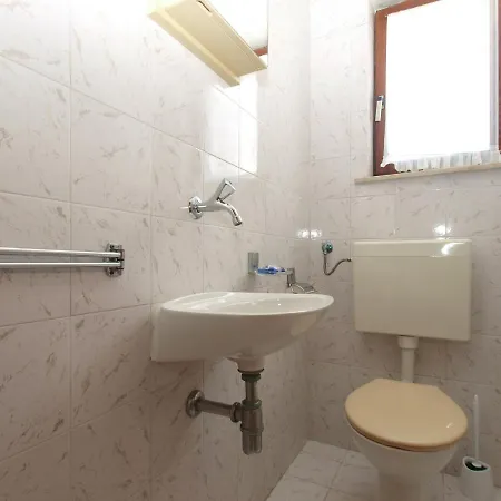 Apartment Evelina 1057 Pjescana Uvala