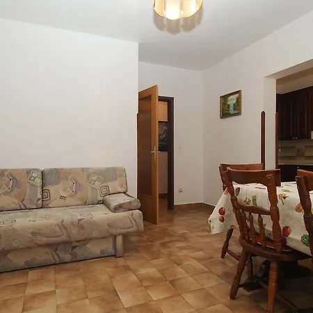 Apartment Evelina 1057 Pjescana Uvala