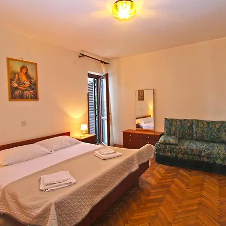 Apartment Evelina 1057 Pjescana Uvala
