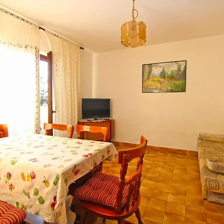 Evelina 1057 Pjescana Uvala