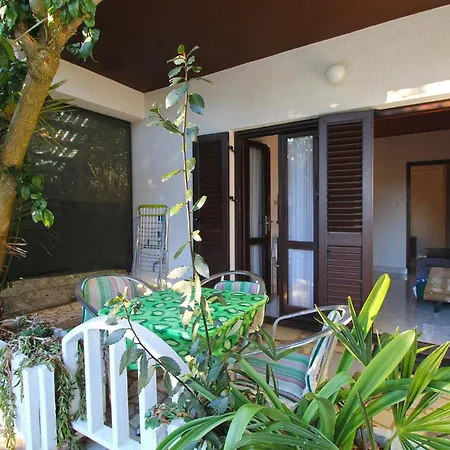 Evelina 1057 Appartement