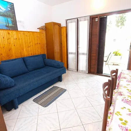 Apartment Evelina 1057