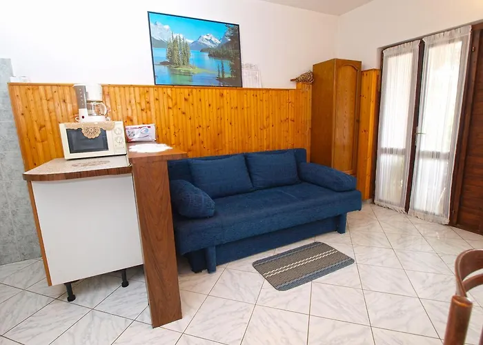 Evelina 1057 Appartement *