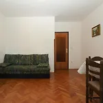 شقة Evelina 1057