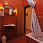 Evelina 1057 شقة *