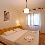 شقة Evelina 1057 *