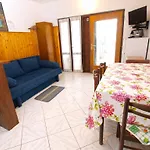 شقة Evelina 1057 *